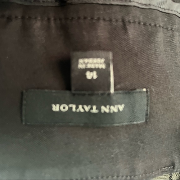 ANN TAYLOR SIZE 14 DRESS CASUAL WORK BLACK A-LINE Knee Length Pockets Stretch - Picture 3 of 3